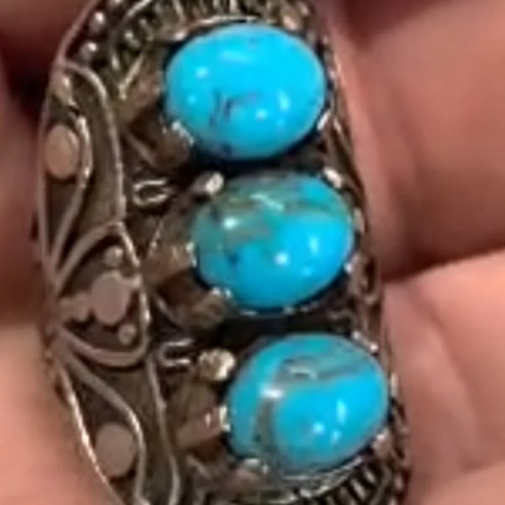 Vintage style Southwest turquoise ring with ornate 925 sterling silver band